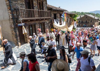 Procesión del Corpus en Arroyo de Molinos por Elena Rubio elenircfotografia