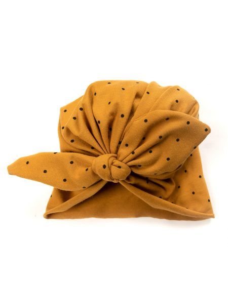 Fotografía para tienda de ropa gorrito elenirc
