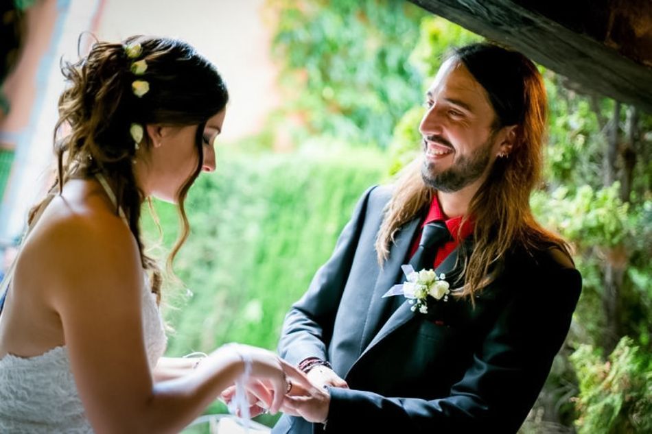 intercambio de anillos Boda en Can Cirili Lliçà de Vall Barcelona elenircfotografia
