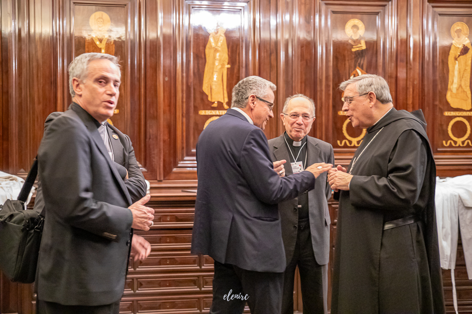 191019- elenirc -132035 191019 elenirc 132035